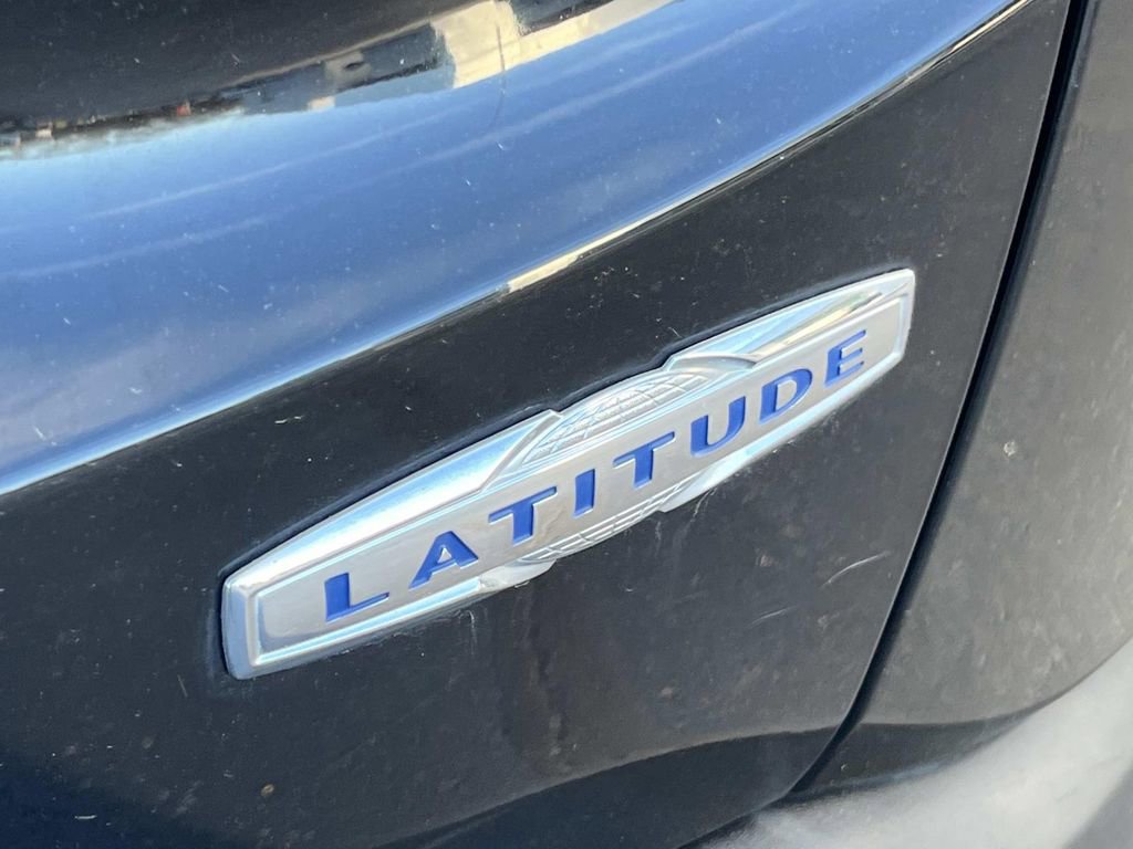 Used 2017 Jeep Renegade Latitude image 11