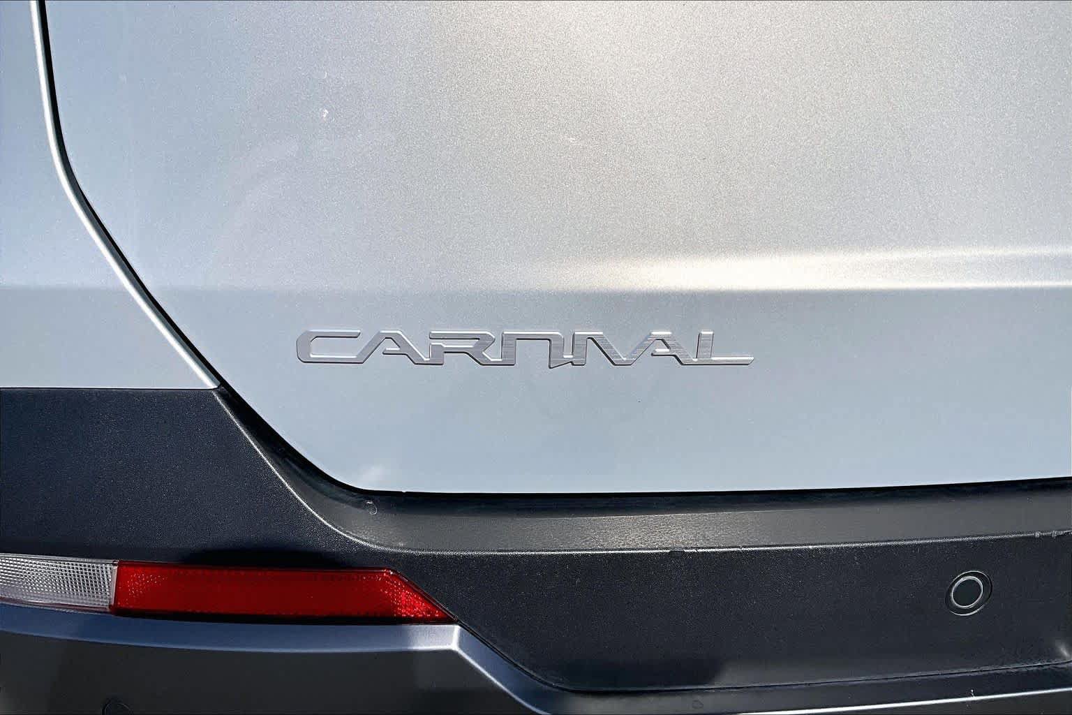 Certified 2025 Kia Carnival SX Prestige FWD image 31