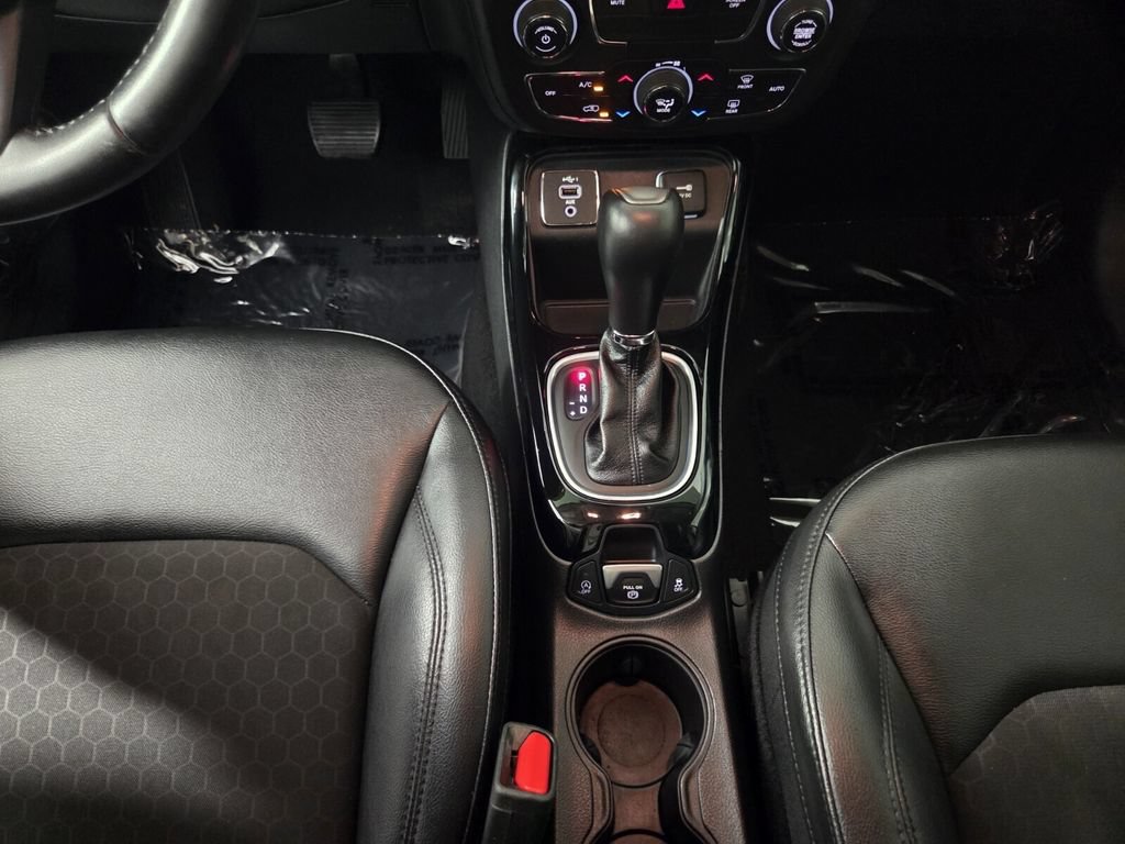 Used 2020 Jeep Compass Latitude FWD image 13