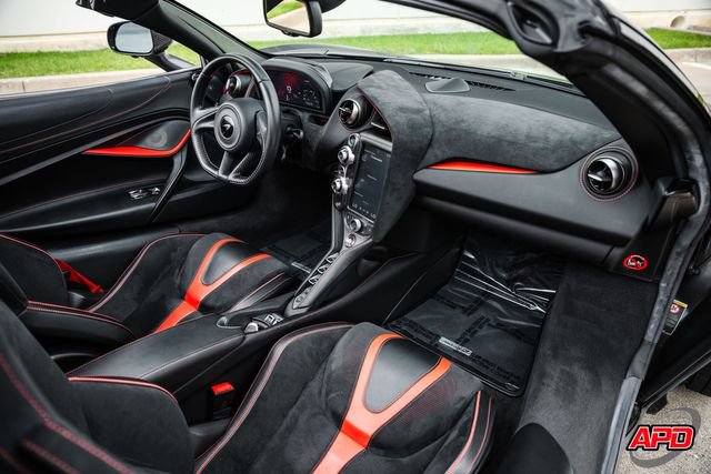 Used 2020 McLaren 720S Performance RWD image 23