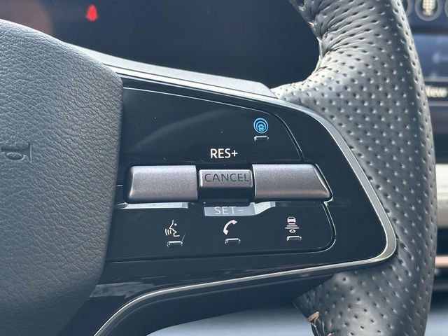 Used 2023 Nissan Ariya AWD image 25