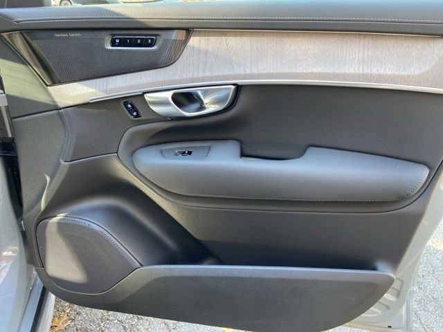 New 2026 Volvo XC90 B6 Ultra image 20