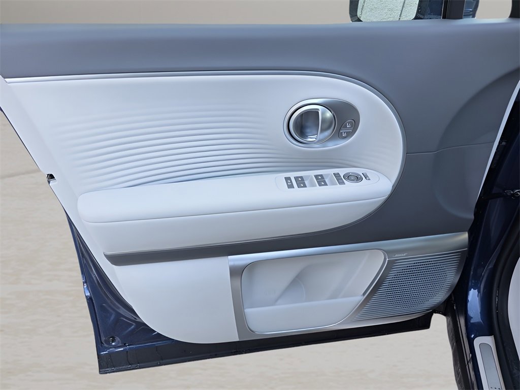 New 2026 Hyundai Ioniq 9 Limited image 12