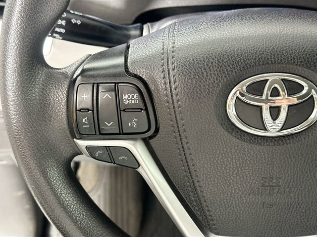 Used 2019 Toyota Sienna L image 18
