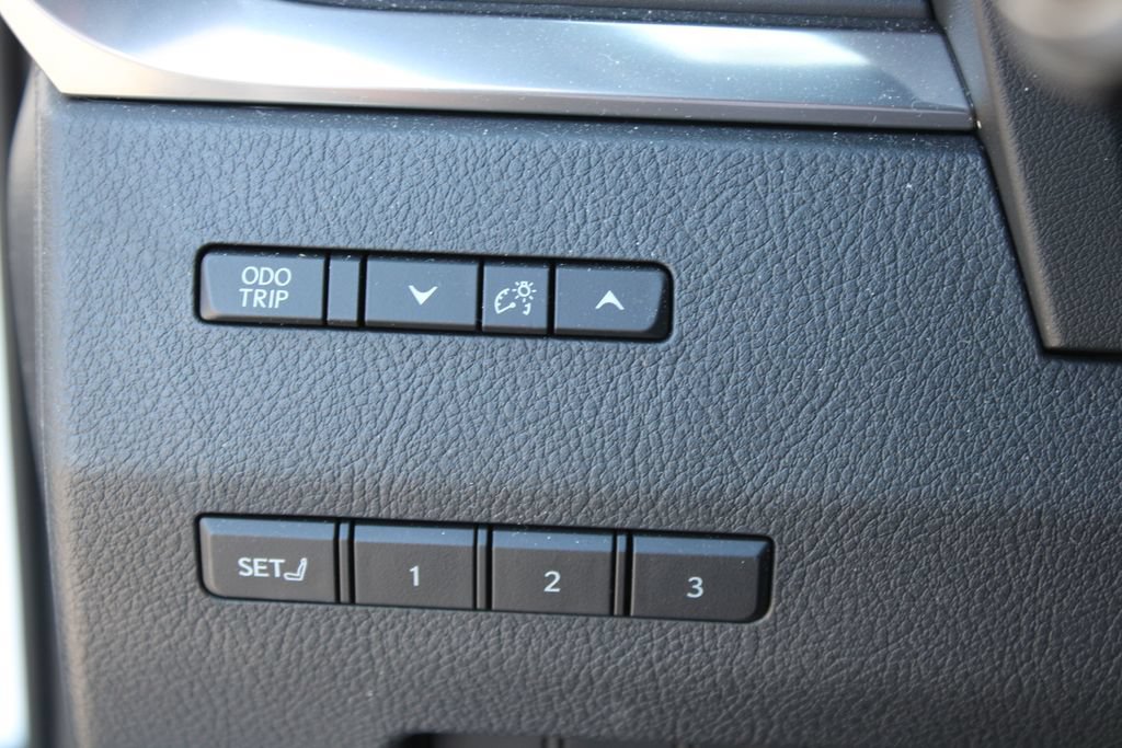 Used 2024 Lexus GX 550 w/ Accessory Package (Z1) AWD/4WD image 15
