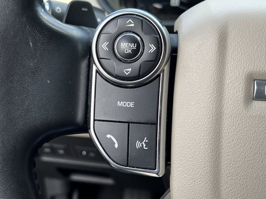 Used 2018 Land Rover Discovery HSE AWD/4WD image 20