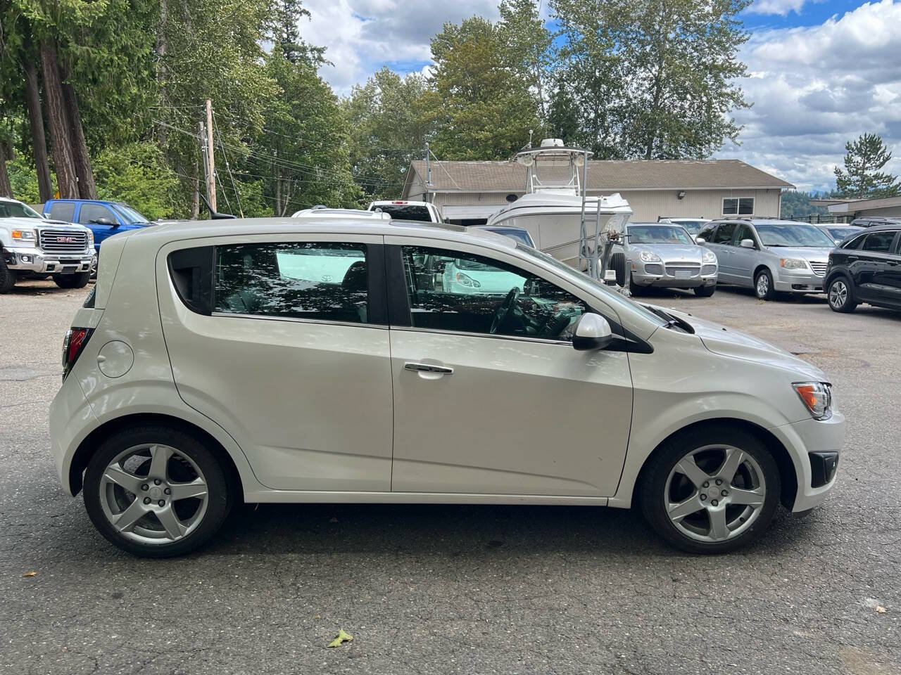 Used 2014 Chevrolet Sonic LTZ w/ Fun and Sun Package FWD image 6
