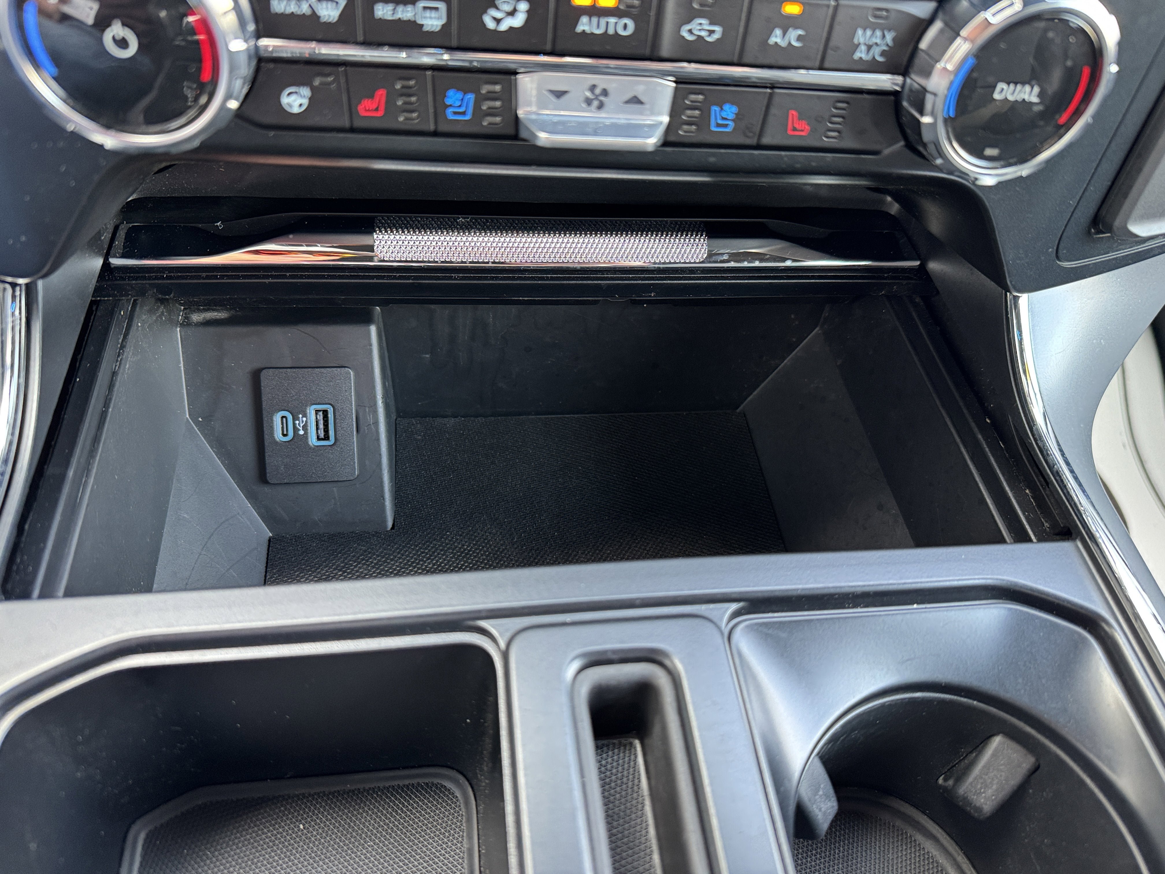 Used 2024 Ford F150 Lariat AWD/4WD image 19
