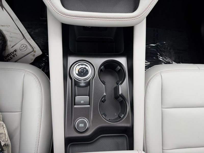 New 2026 Ford Explorer Active image 12