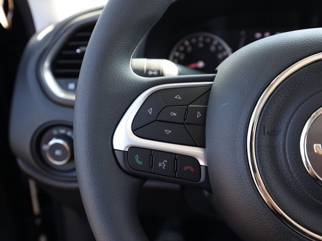 New 2023 Jeep Renegade Latitude w/ Sun & Fun Group image 26