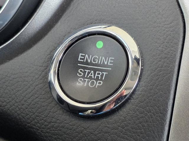 Used 2020 Ford Fusion SE w/ Fleet SE Value Package image 18
