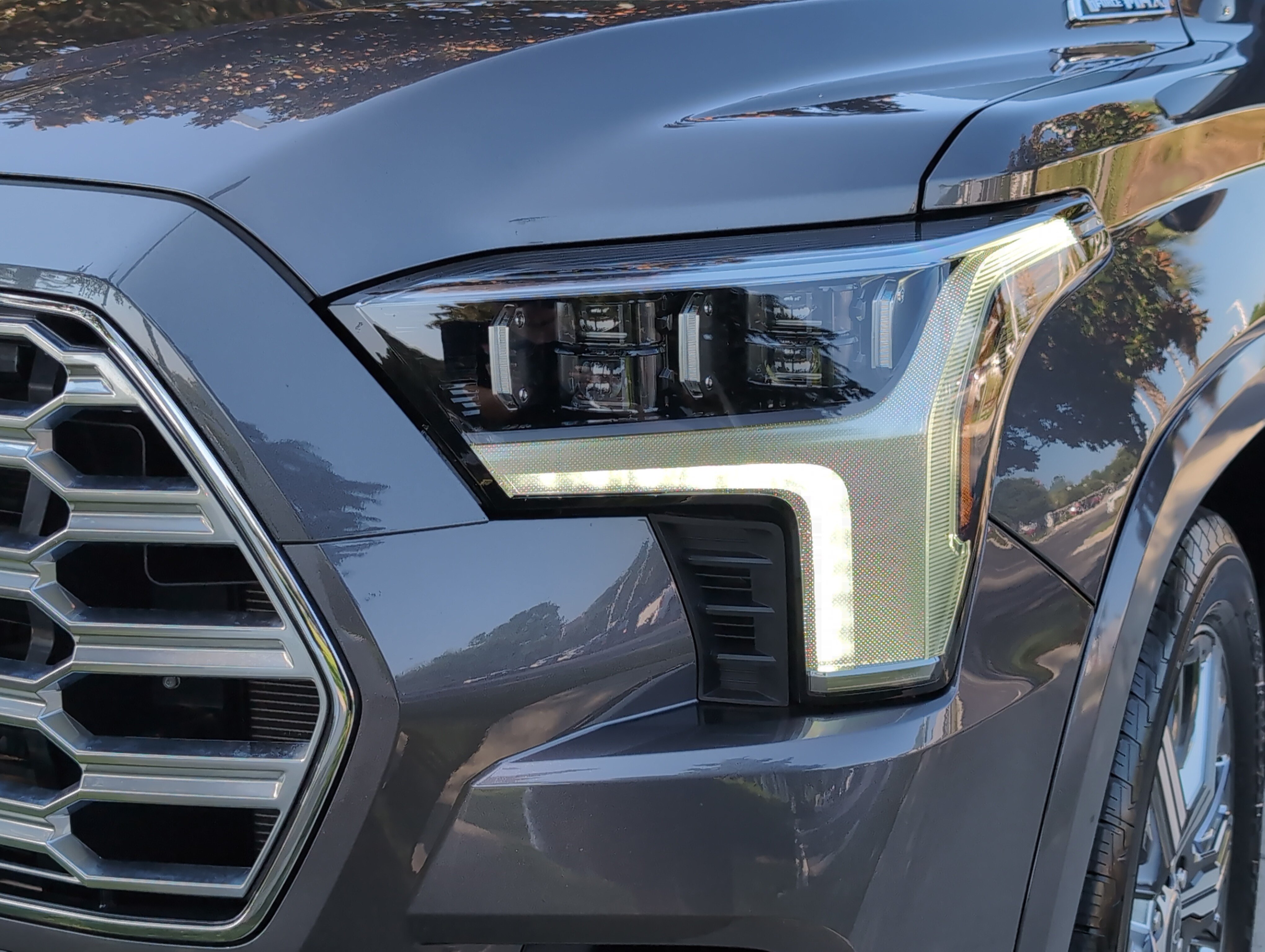 Used 2023 Toyota Sequoia Capstone AWD/4WD image 6