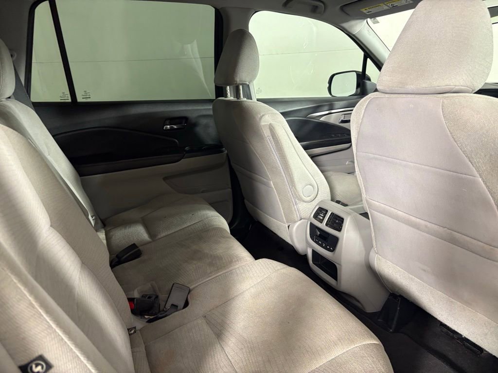 Used 2017 Honda Pilot EX image 17