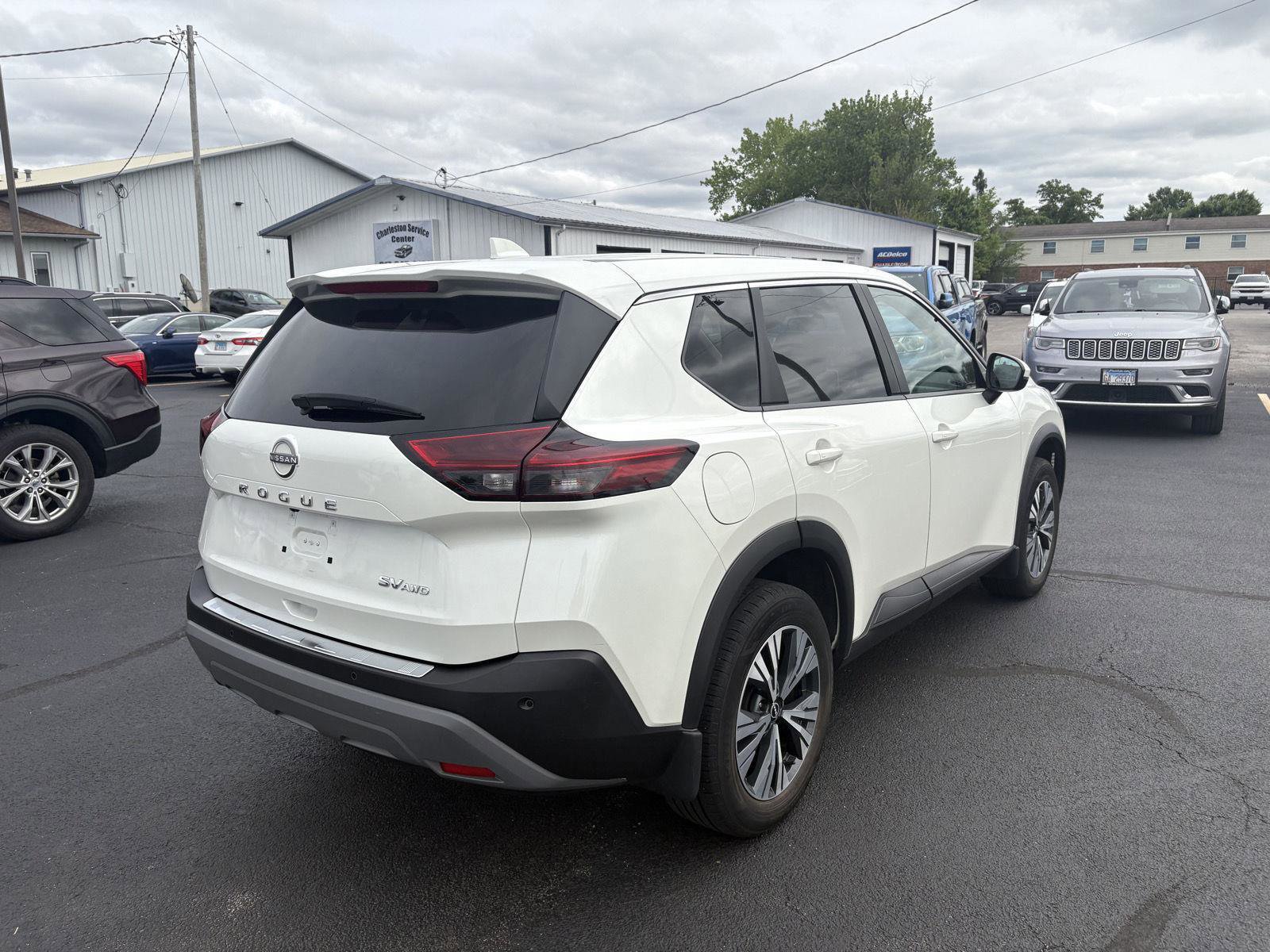 Used 2022 Nissan Rogue SV AWD/4WD image 23
