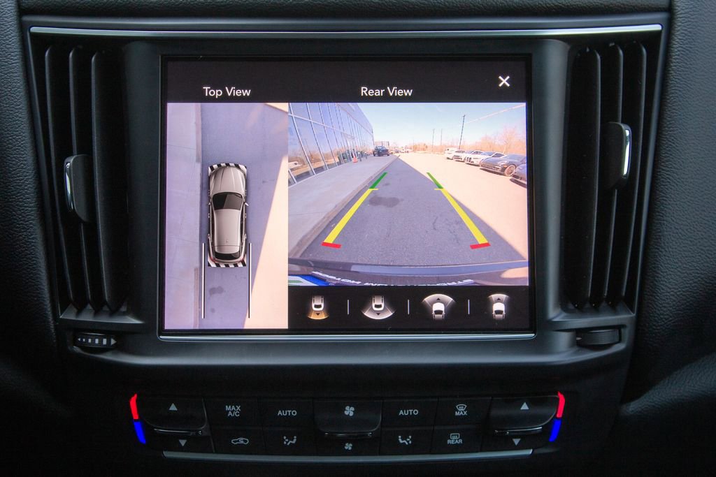 Used 2023 Maserati Levante GT image 18