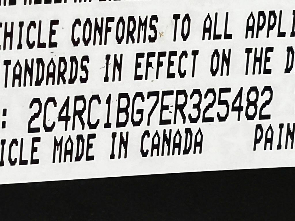 Used 2014 Chrysler Town & Country Touring image 48