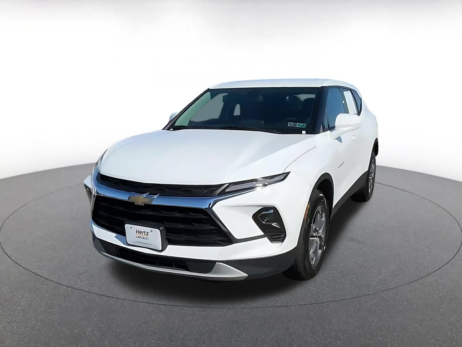 Used 2025 Chevrolet Blazer LT FWD image 6