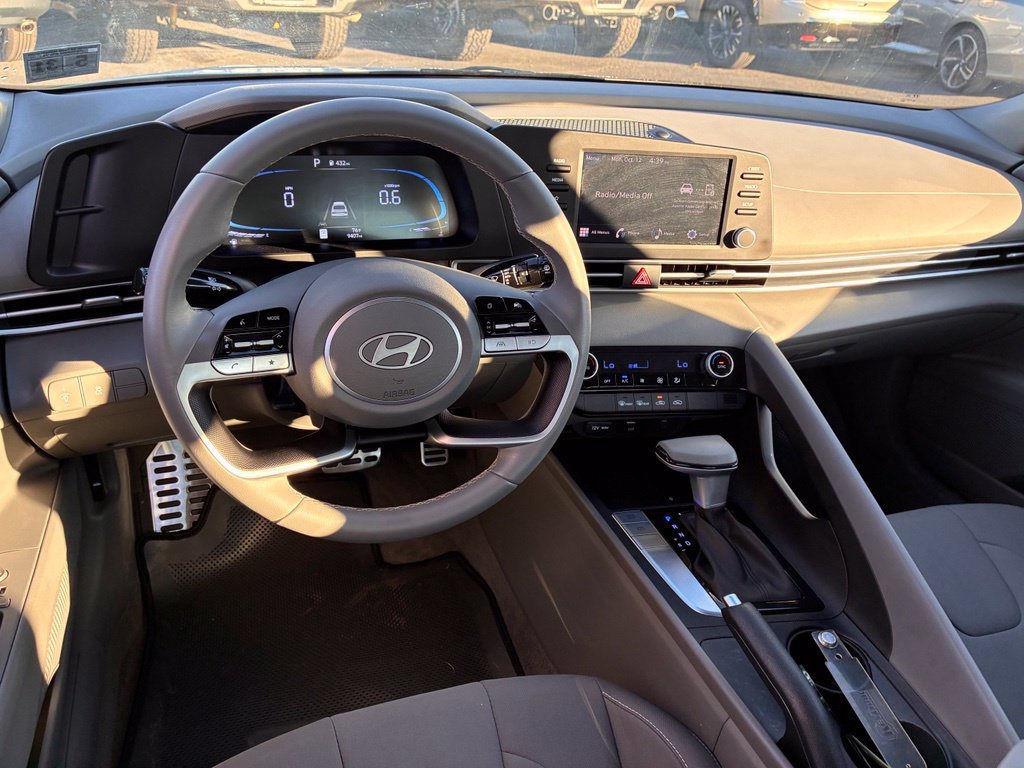 Certified 2026 Hyundai Elantra Sport FWD image 29