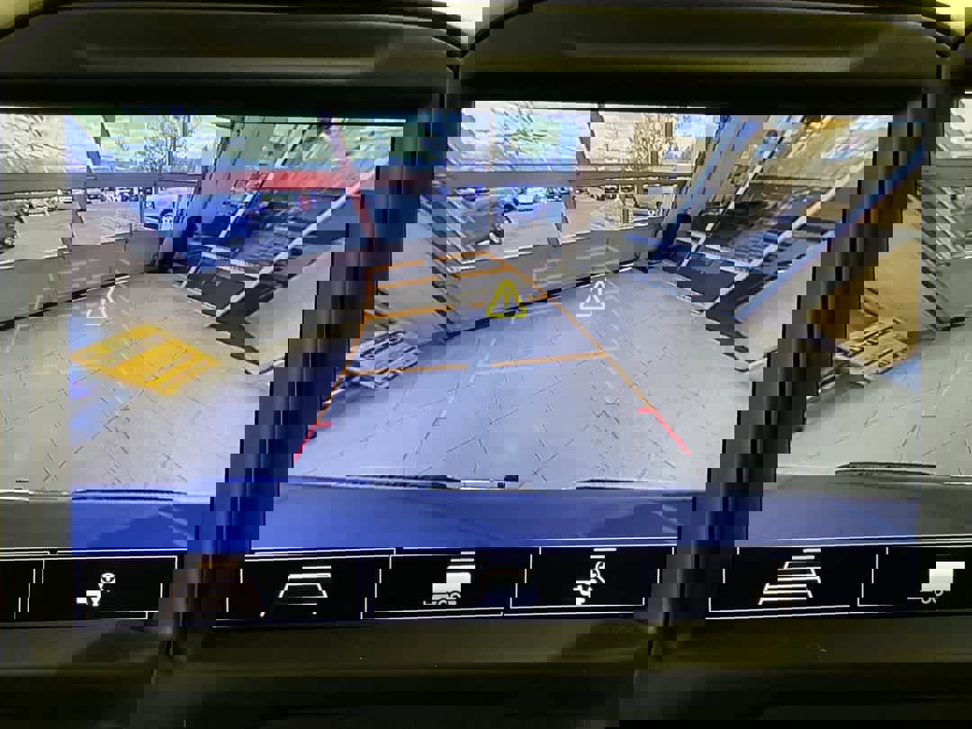 Used 2020 Chevrolet Silverado 1500 LTZ w/ LTZ Plus Package image 20