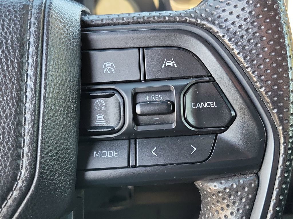 Used 2025 Toyota Tacoma SR5 image 6