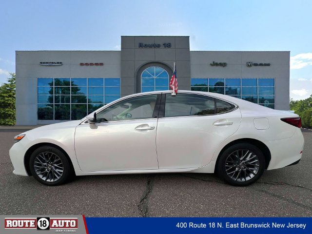 Used 2018 Lexus ES 350 w/ Navigation System Package FWD image 6