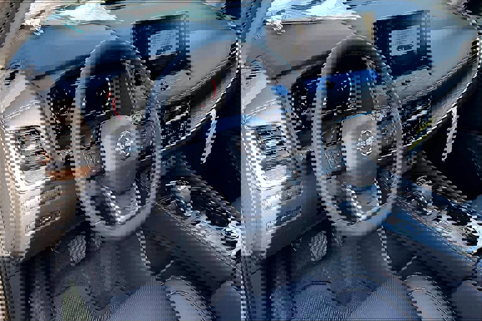 New 2026 Nissan Rogue Platinum image 8