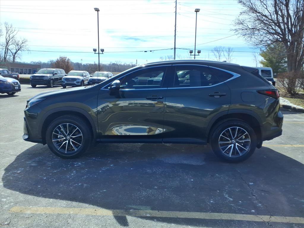 Used 2022 Lexus NX 250 FWD image 5