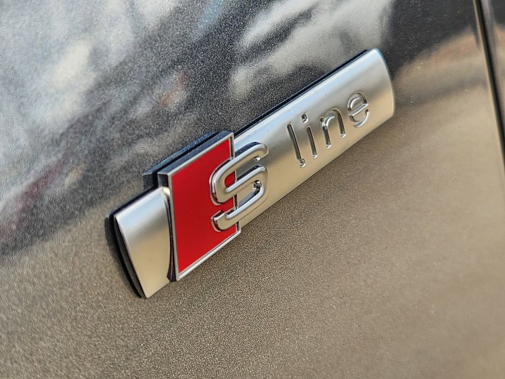 Used 2025 Audi Q5 e Premium image 12