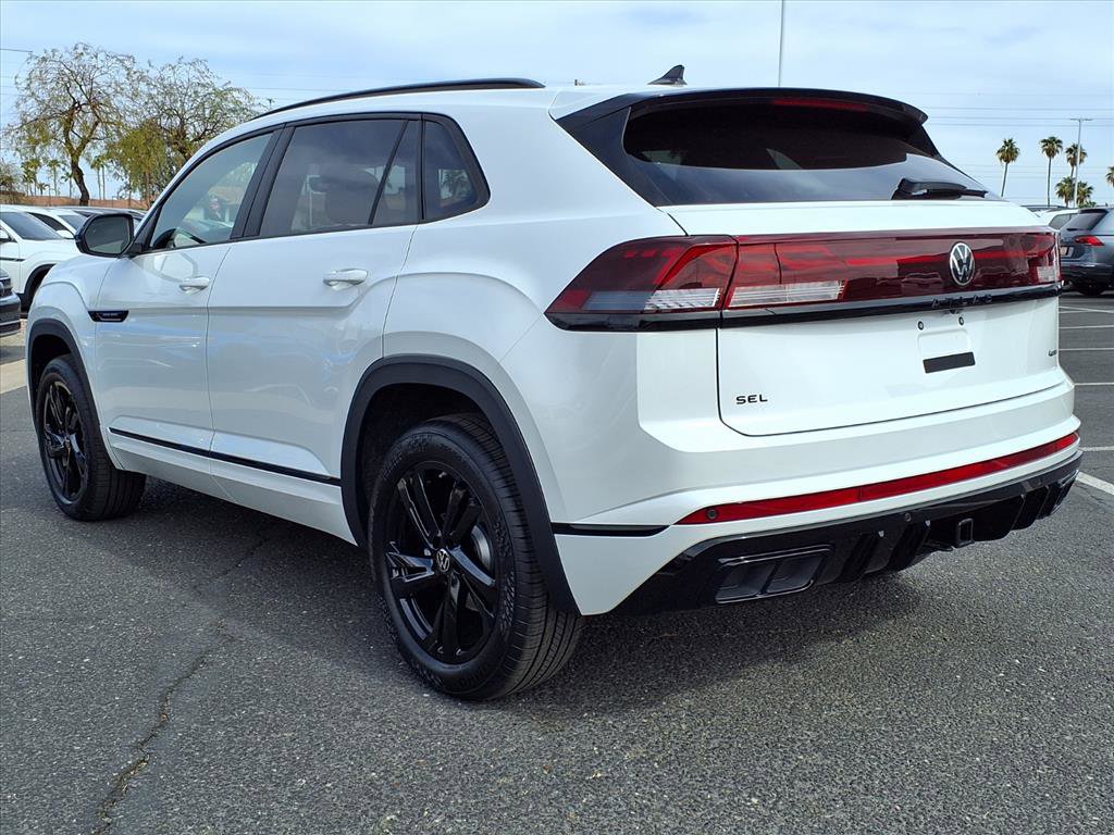 New 2026 Volkswagen Atlas Cross Sport SEL R-Line image 2