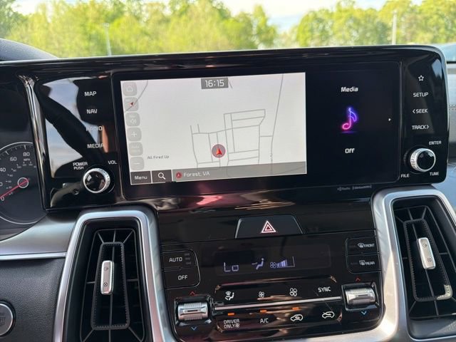 Used 2023 Kia Sorento EX AWD/4WD image 25