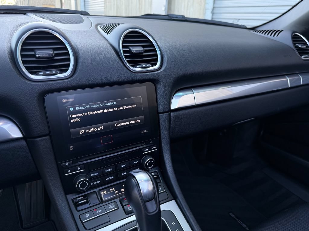 Used 2020 Porsche 718 Boxster RWD image 21