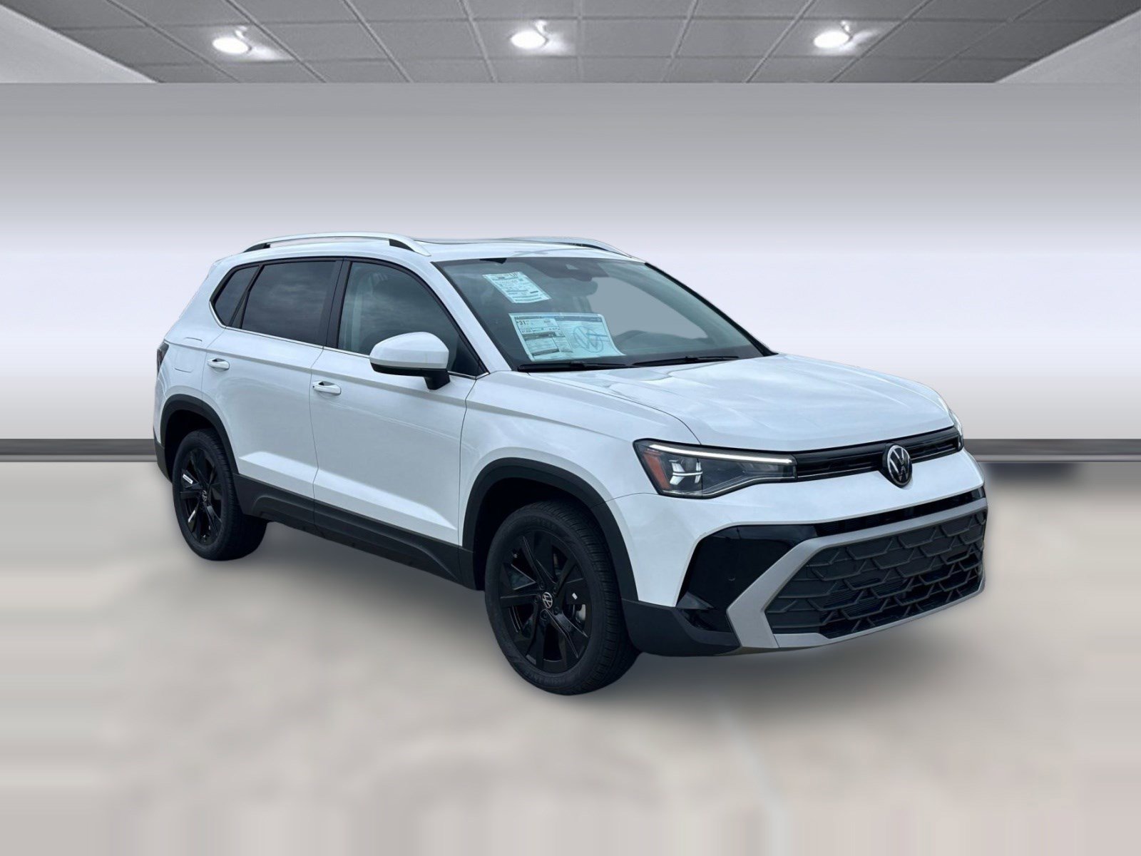 New 2026 Volkswagen Taos SE image 6
