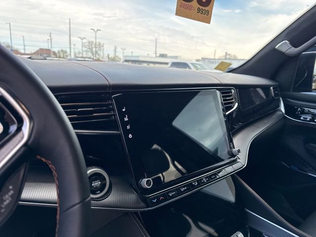 Used 2024 Jeep Grand Wagoneer Series III w/ Rear Seat Video Group 1 image 16