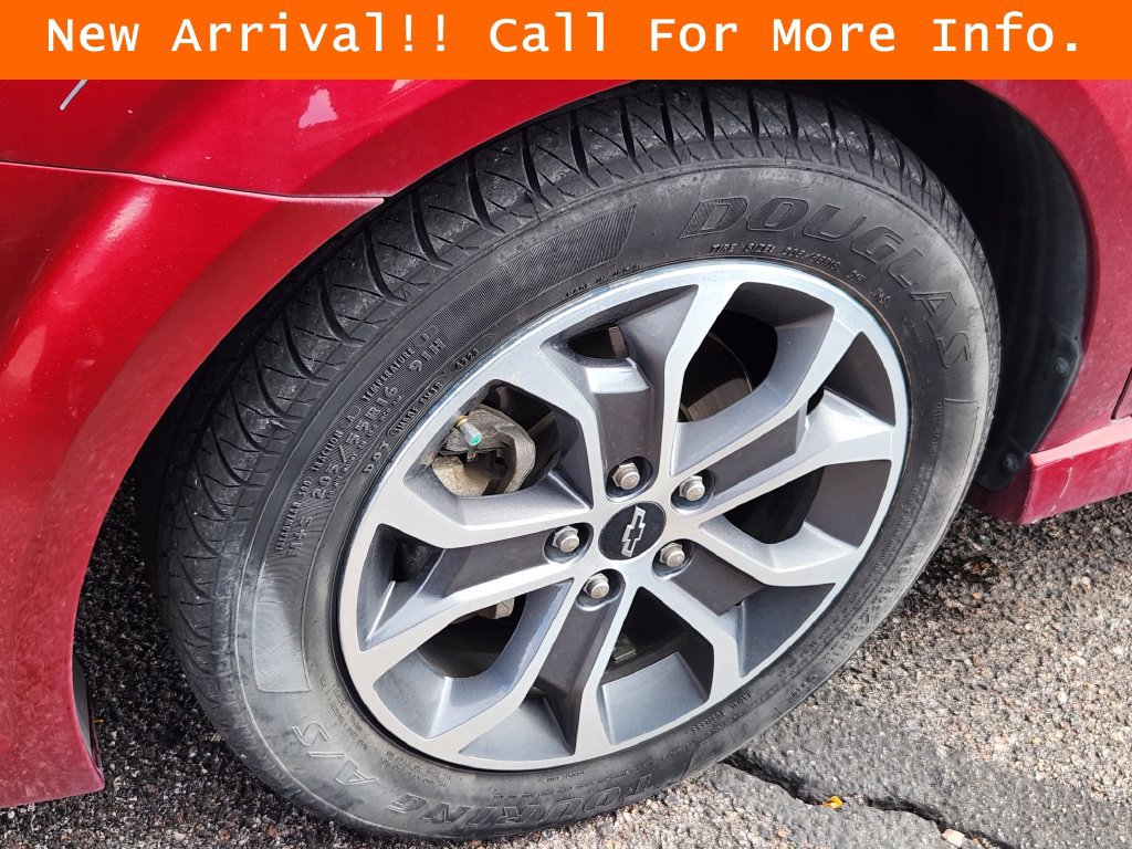Used 2018 Chevrolet Sonic LT w/ Convenience Package FWD image 9