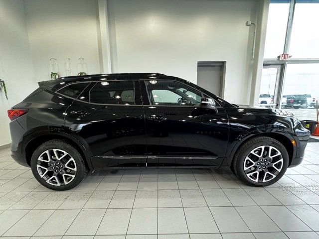 Certified 2024 Chevrolet Blazer RS w/ Driver Confidence II Package image 39