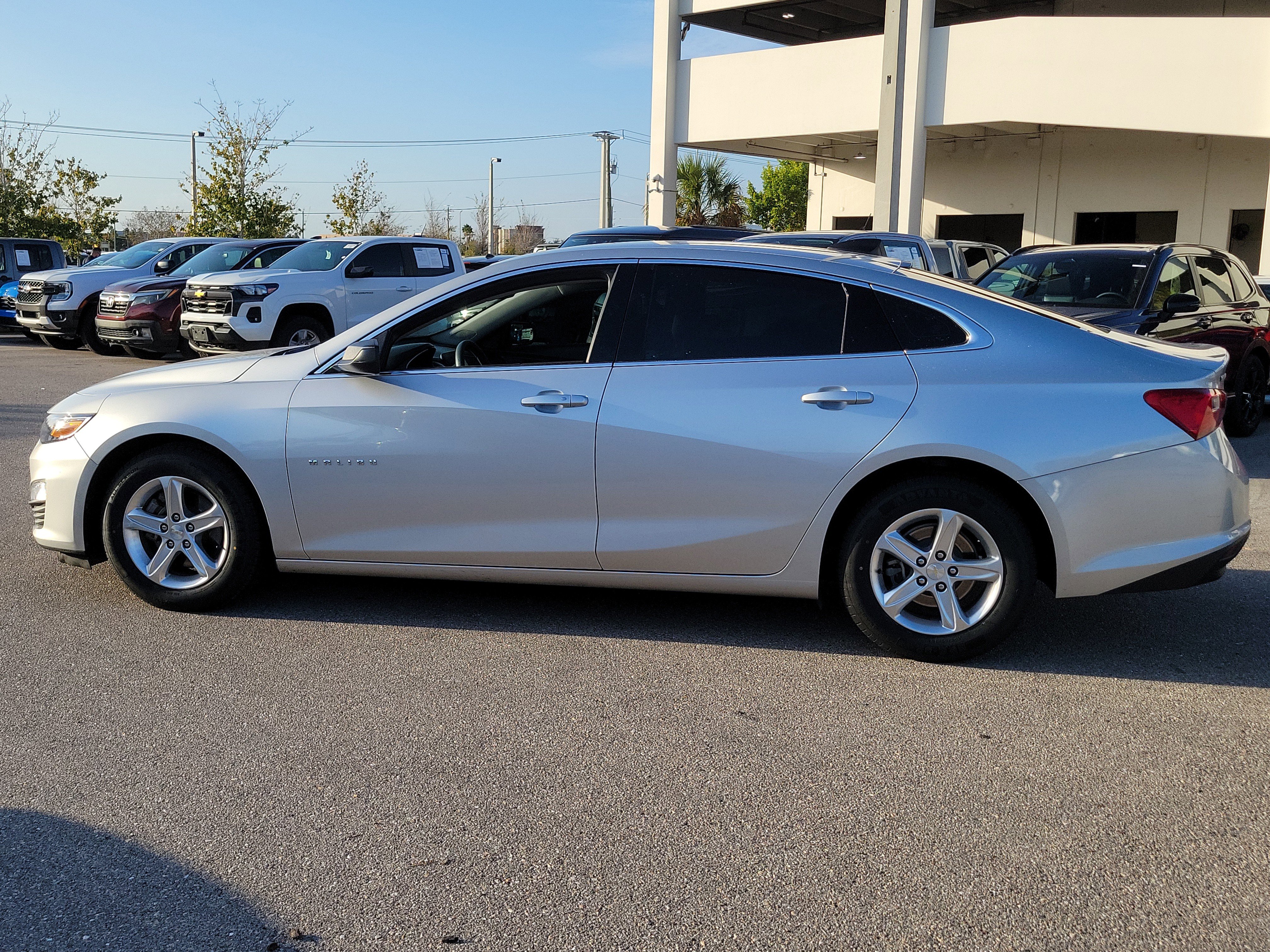 Used 2022 Chevrolet Malibu LS image 6