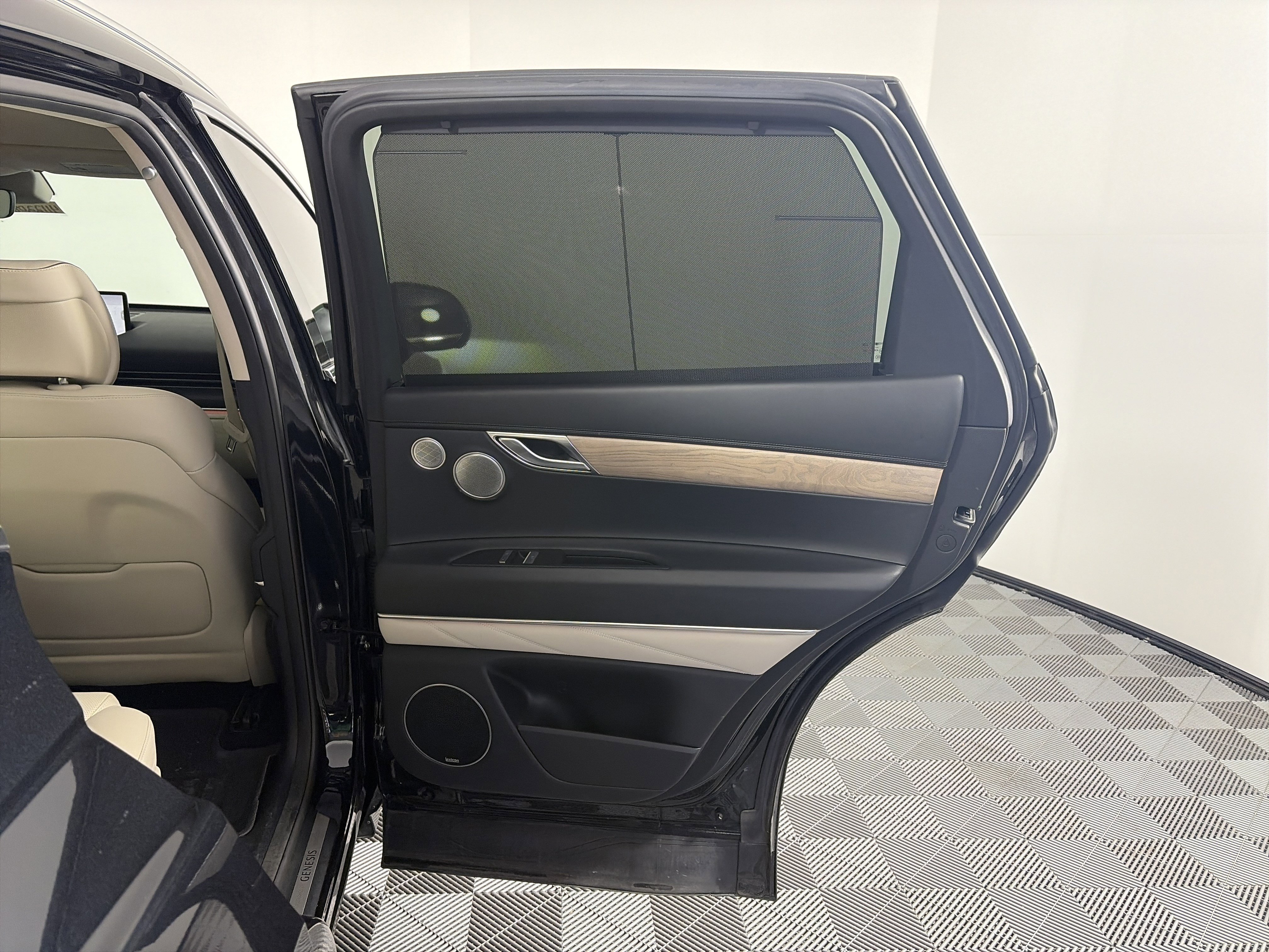 Used 2021 Genesis GV80 3.5T w/ Prestige Package 07 image 39