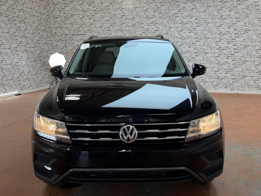 Used 2020 Volkswagen Tiguan SE image 2