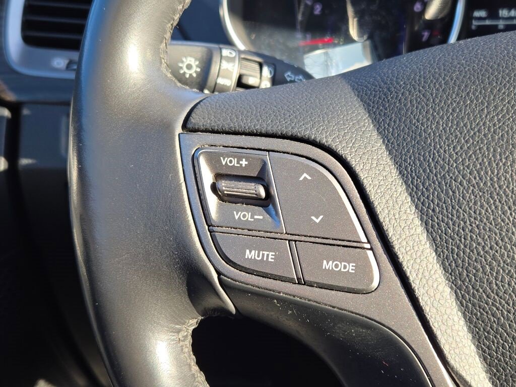 Used 2014 Hyundai Santa Fe Limited image 31