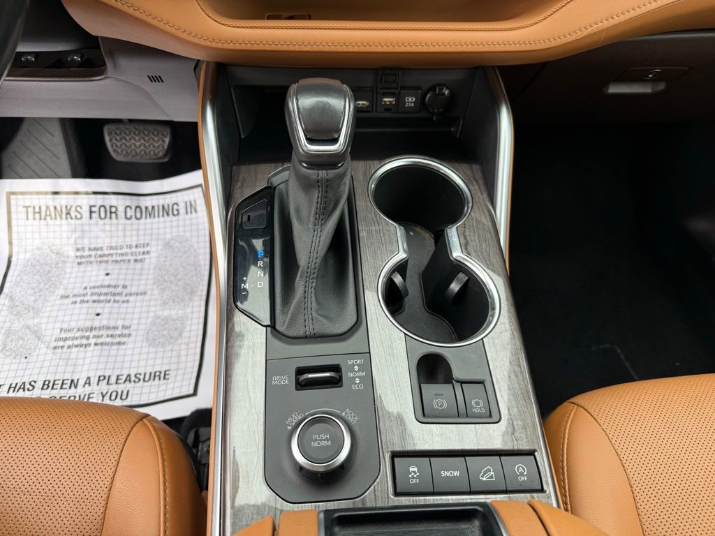 Used 2021 Toyota Highlander Platinum image 19
