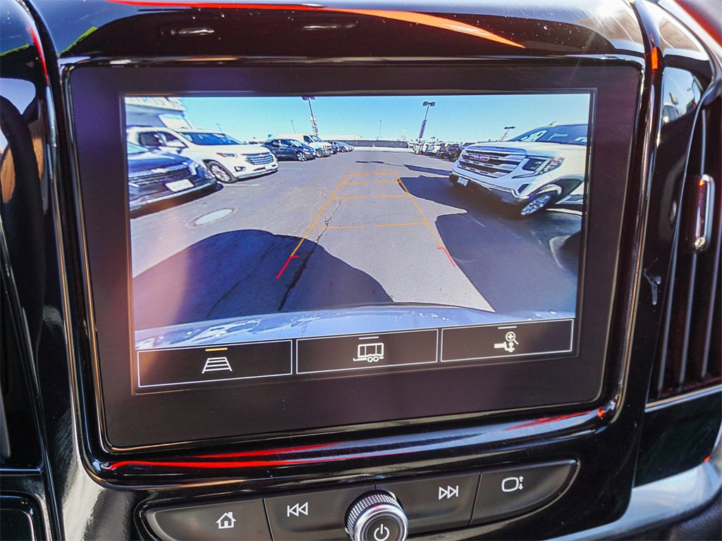 Used 2023 Chevrolet Traverse LT image 23