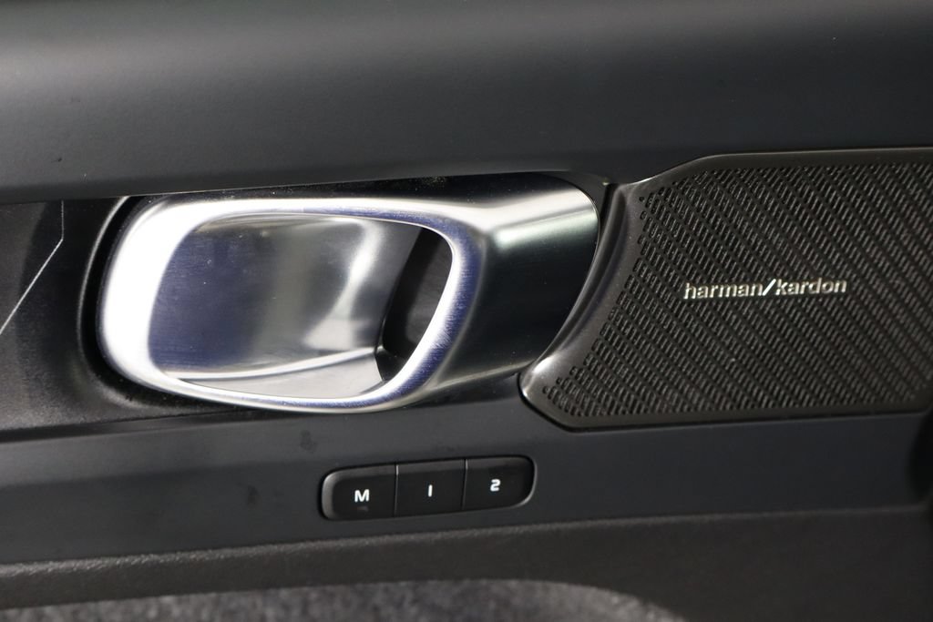 Used 2023 Volvo C40 P8 Recharge Ultimate w/ Protection Package Premier AWD/4WD image 19