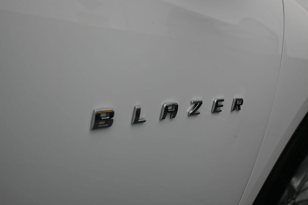 Used 2022 Chevrolet Blazer LT FWD image 37