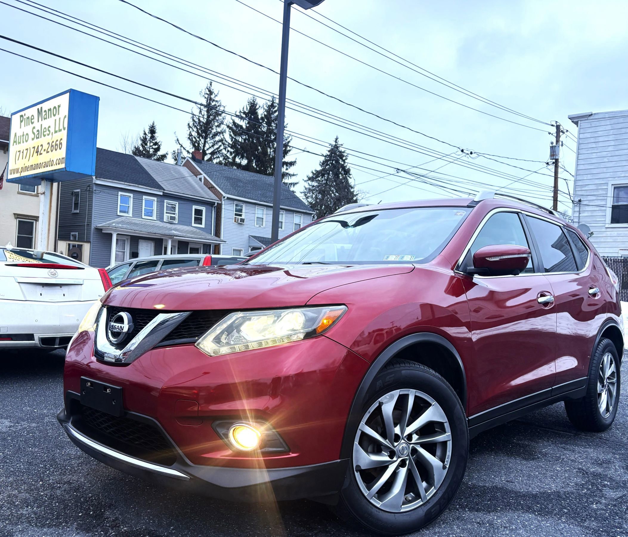 Used 2015 Nissan Rogue SL w/ SL Premium Package