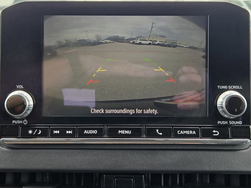 Used 2024 Mitsubishi Outlander ES image 16