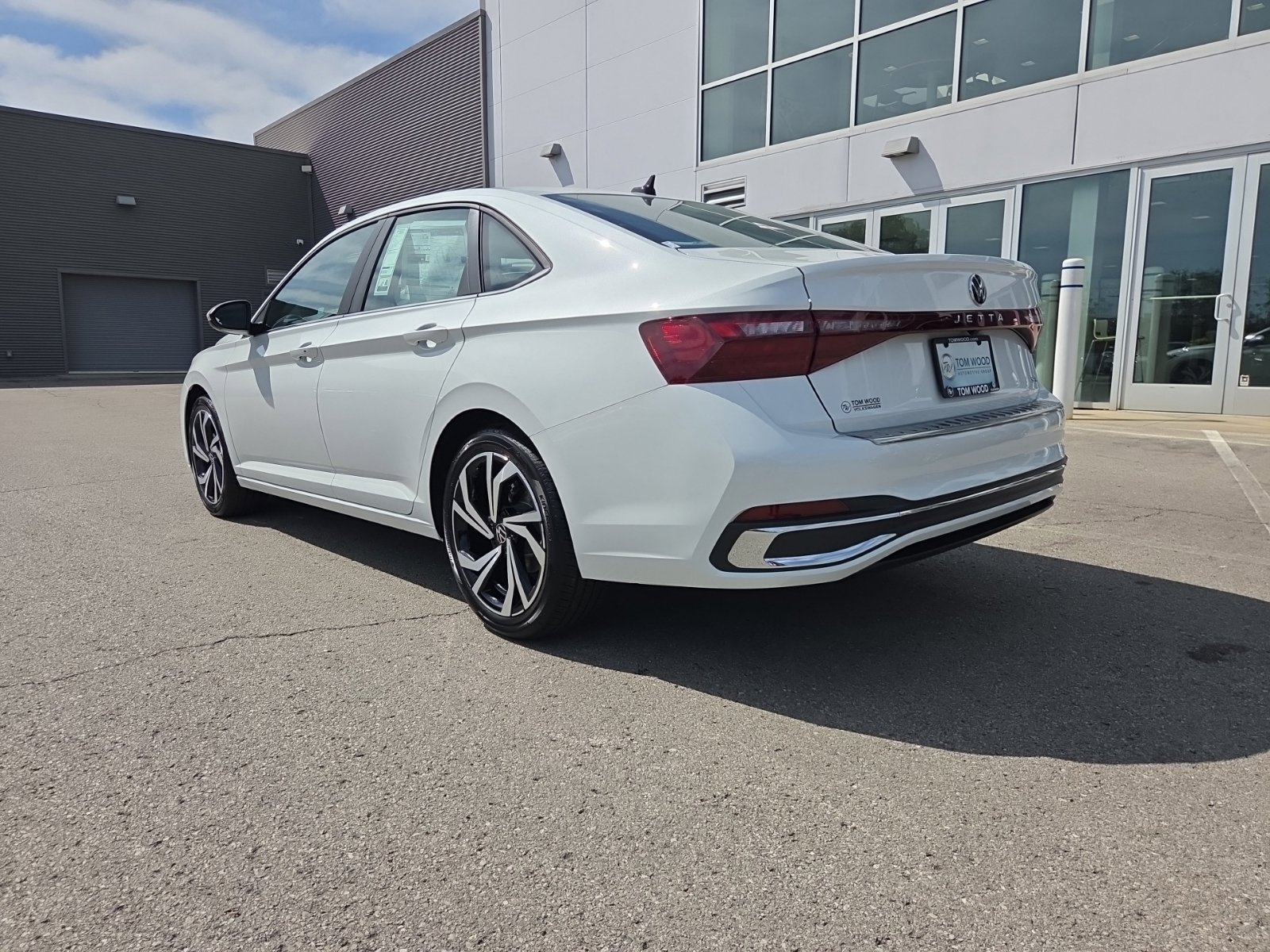New 2027 Volkswagen Jetta SEL FWD image 10