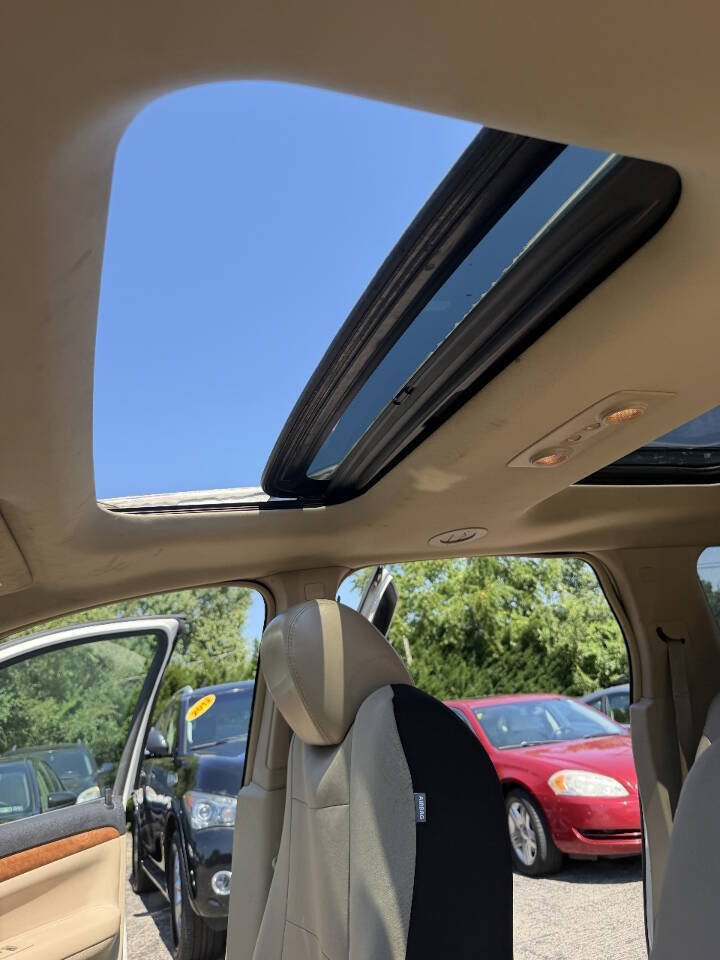 Used 2008 Saturn Outlook XR w/ Premium Trim Package FWD image 18