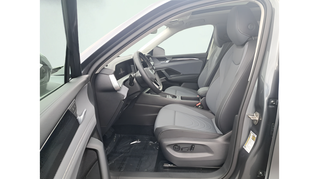 New 2026 Volkswagen Tiguan SE AWD/4WD image 9