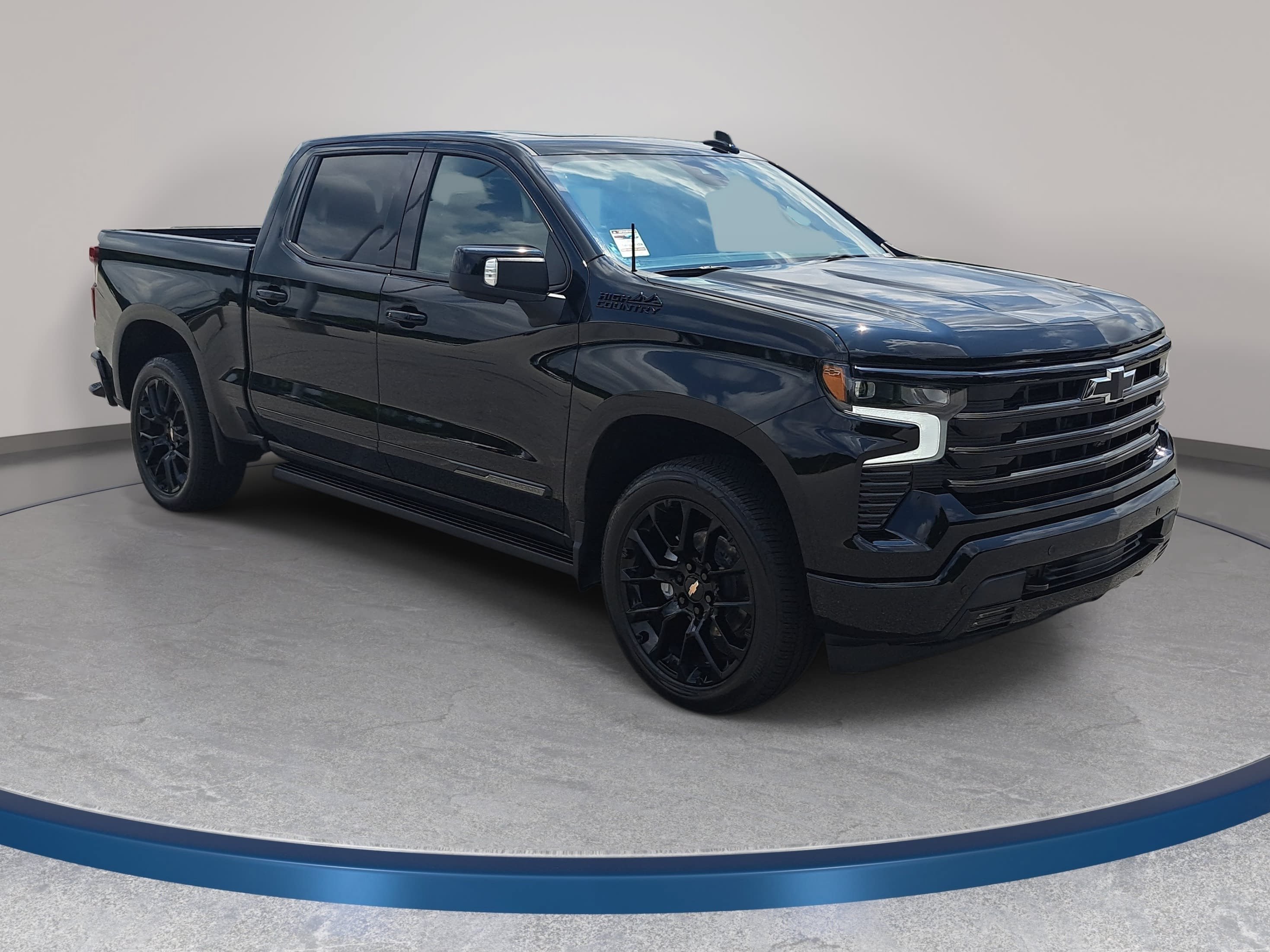 Used 2026 Chevrolet Silverado 1500 High Country w/ High Country Premium Package AWD/4WD image 3