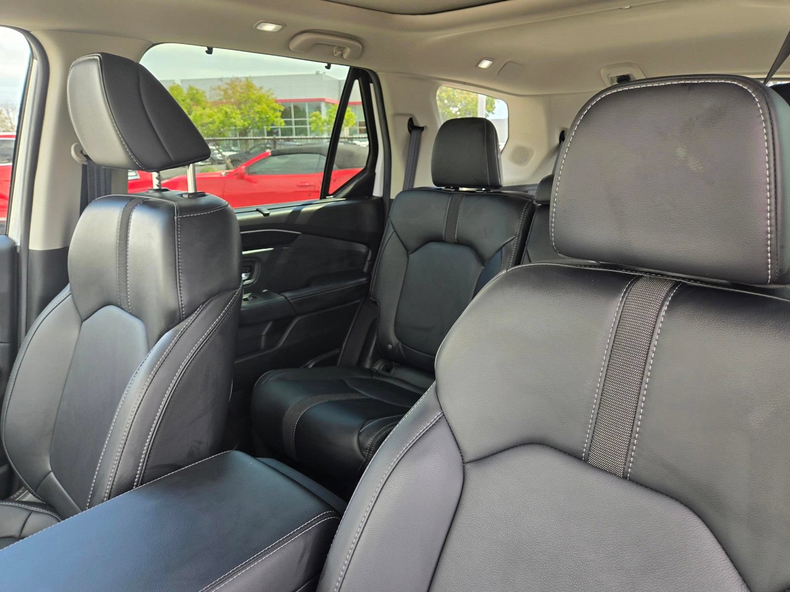 Certified 2025 Honda Pilot Touring image 14